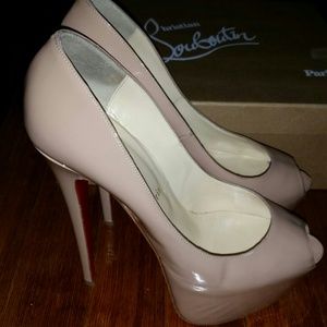 SOLD!!!!!!!!! Louboutin Highness
