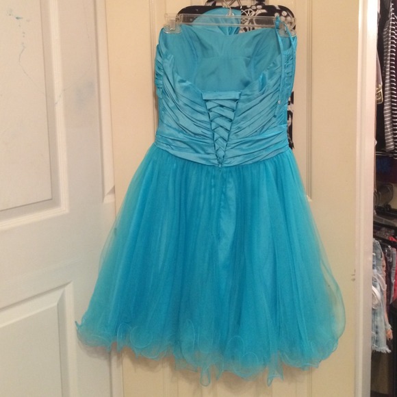 Blue homecoming dress - Picture 2 of 2
