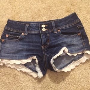 American Eagle Lace trim shorts