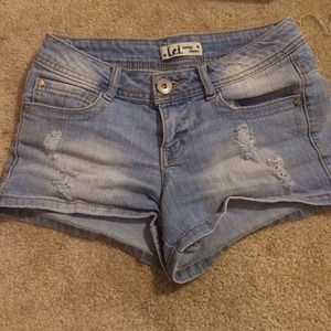 L. E. I. Jean short