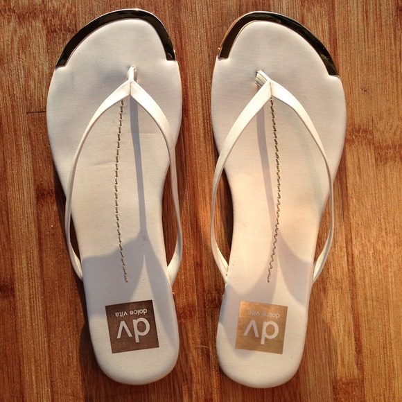 18🅿️🅿️ Dolce Vita White Thong Sandal Flip Flop 6