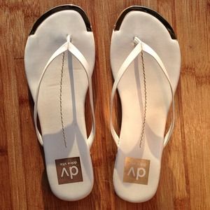 18🅿️🅿️ Dolce Vita White Thong Sandal Flip Flop 6