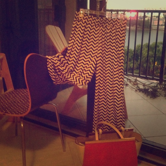 Pants black and white