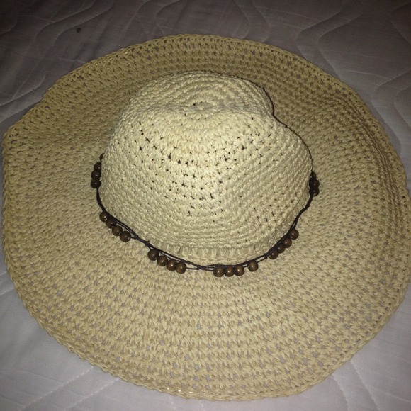 Floppy hat