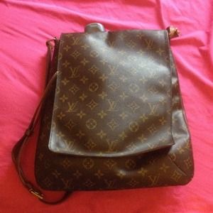 Brown LV