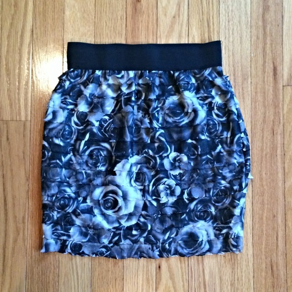 Cute summer floral skirt