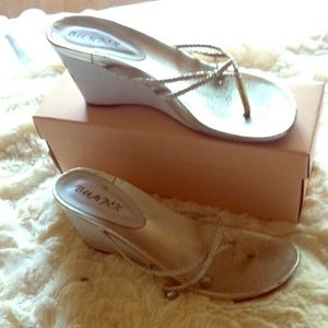 ☀️SUMMER SALE☀️ SILVER DRESS SHOES