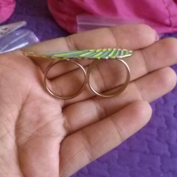 Ring - Picture 2 of 2