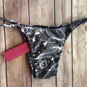 Thin brief top and bottom