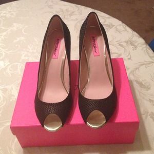 Betsey Johnson shoes