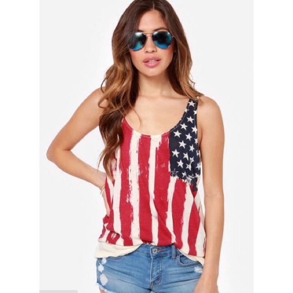 Tops - ⬇️REDUCED from $17⬇️