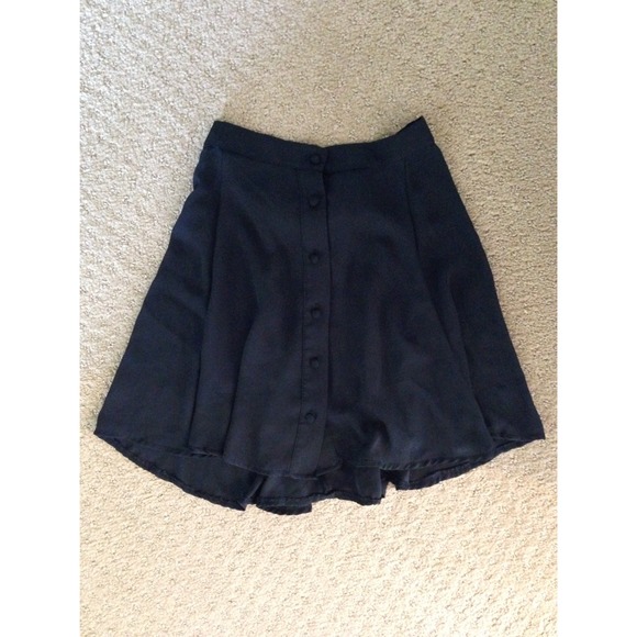 ✖️TRADED✖️brandy melville black sheer skirt
