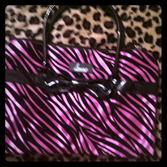 Snooki purse.
