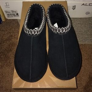 AUTHENTIC UGG slippers