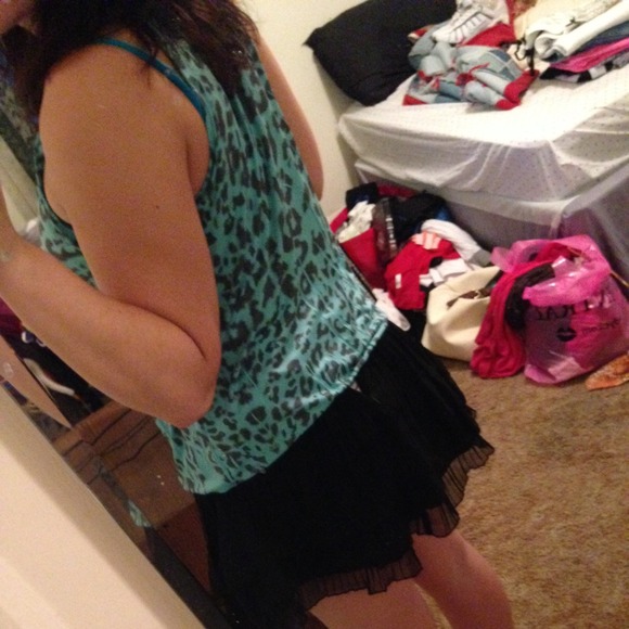 Cheetah top - Picture 2 of 2