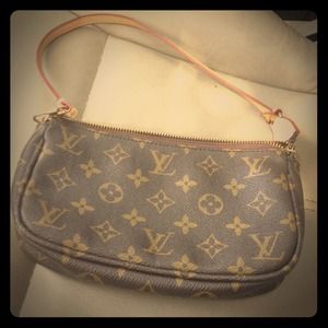 Louis Vuitton purse