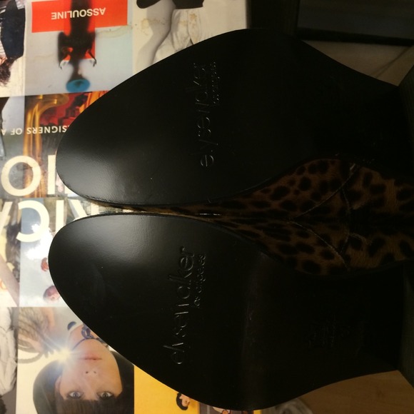 Elysewalker Los Angeles Pony Hair booties - Picture 2 of 3