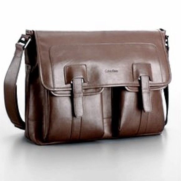 Calvin Klein "Harrison" Messenger bag