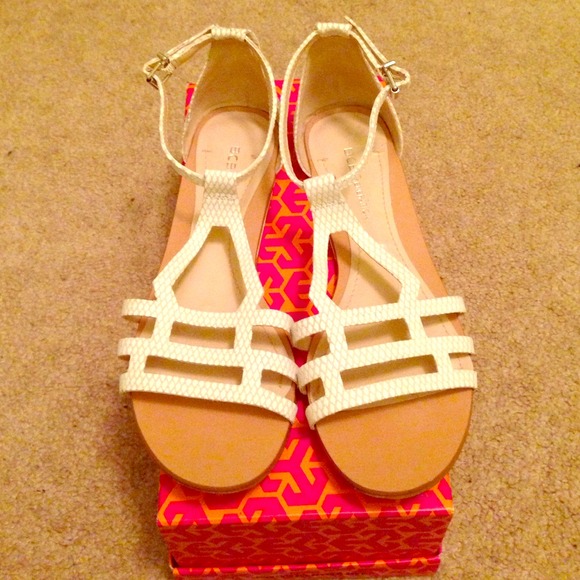 BCBGeneration white sandal-- never worn!