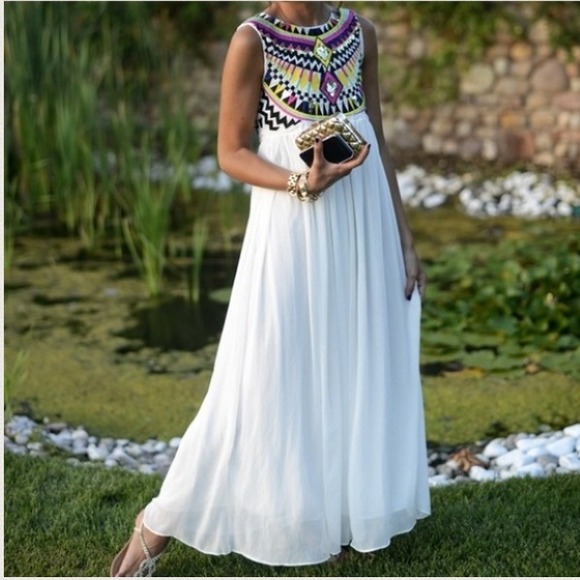 Dresses & Skirts - Aztec embroidered maxi