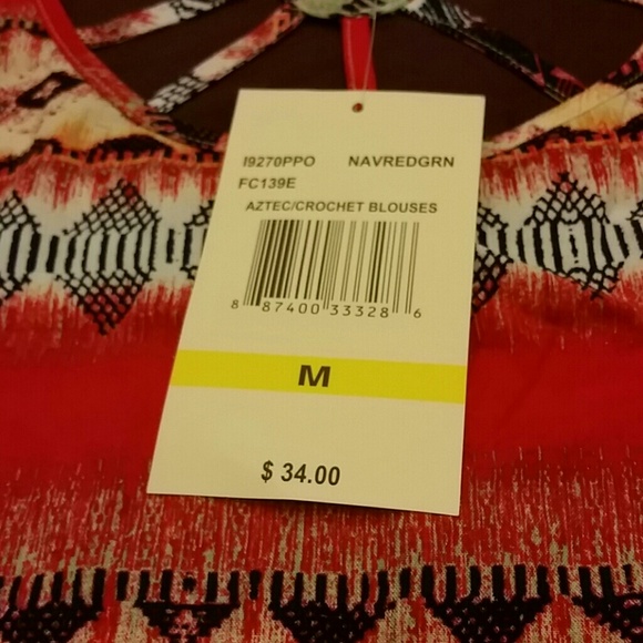 SOLD AS A BUNDLE. Top by Eyeshadow clothing - Picture 3 of 3