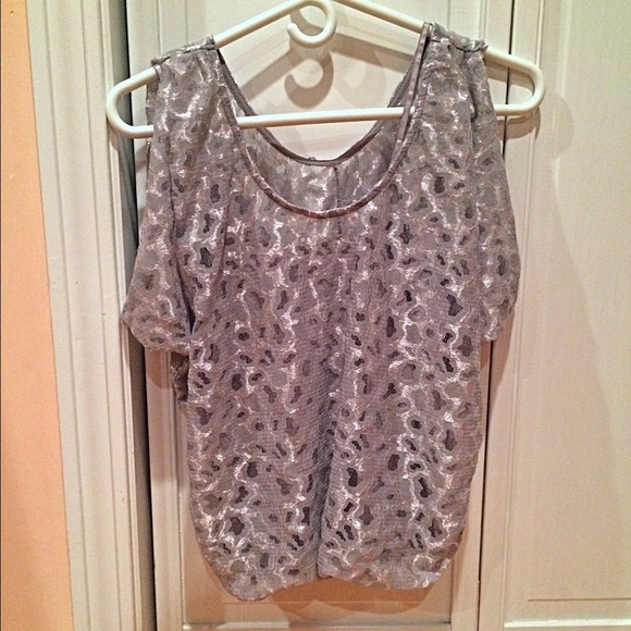 Unique layered lacy top