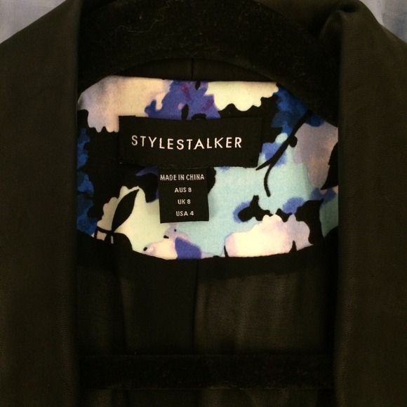 Style stalker for Saks Fifth Avenue blazer - Picture 2 of 3