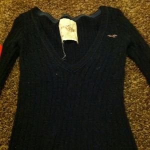 Hollister sweater