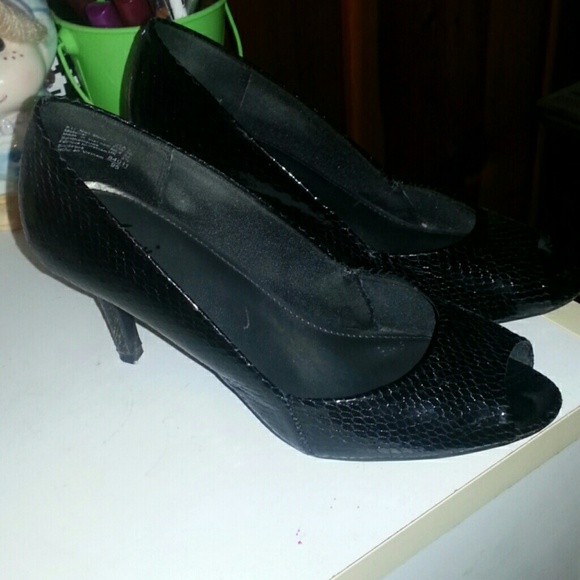 Black heels