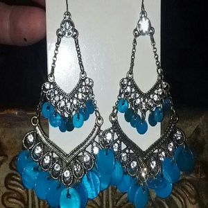 NWT  □Gold and turquoise earrings□