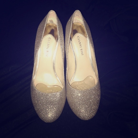 Gianni Bini Shoes Gold Glittered Gianni Bini Pumps Poshmark