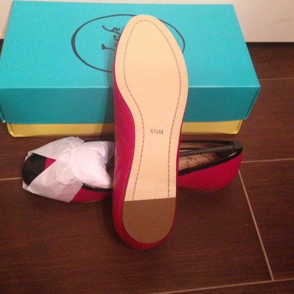 Jack Roger's Red Ballerina Flats - Picture 2 of 2