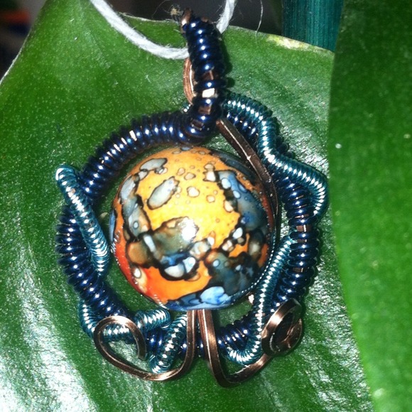 Bead pendant