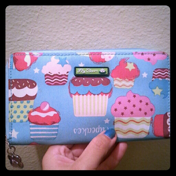 Lily bloom Bake Sale Wallet
