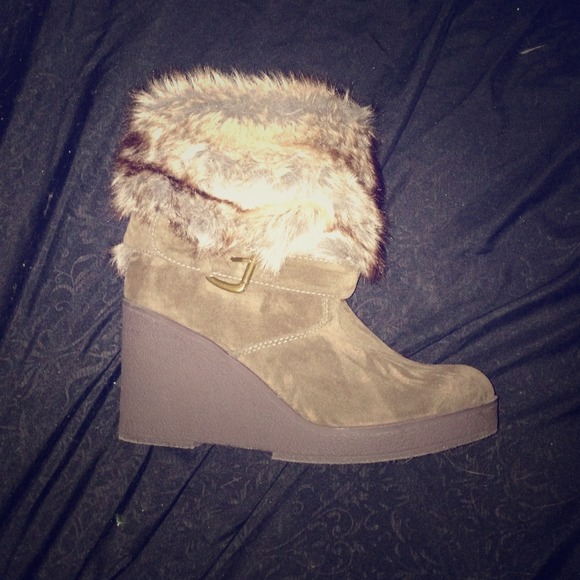 forever 21 fur boots