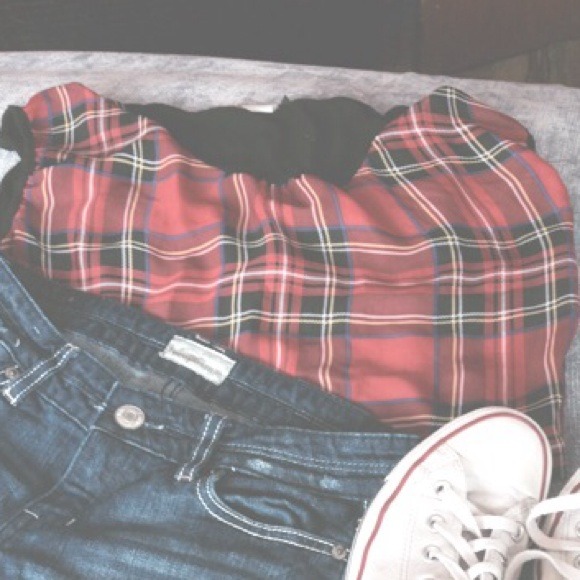 Plaid top💁👚