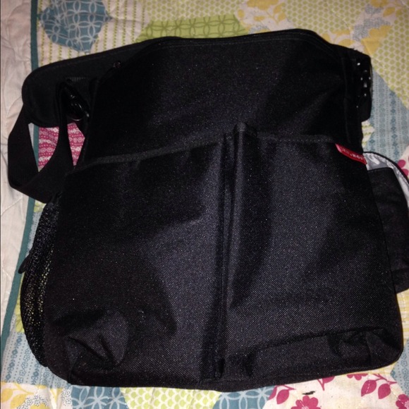 BRAND NEW SKIP HOP DUO BLACK DIAPER BAG