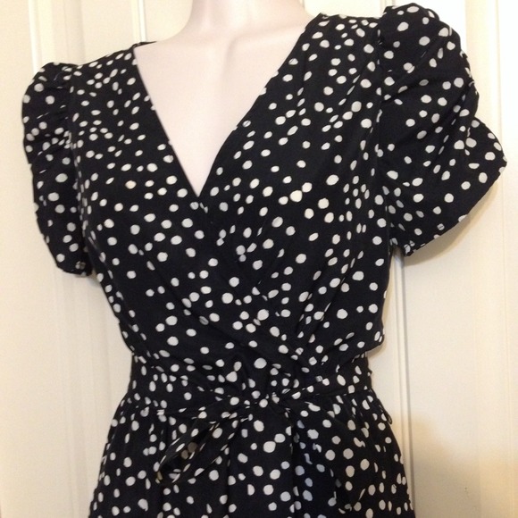 🚫Bundle🚫‼️SALE‼️🎉HP🎉Polka Dot Dress - Picture 4 of 4
