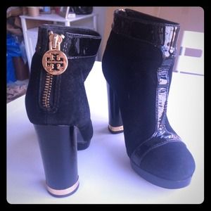 Tory burch heeled booties