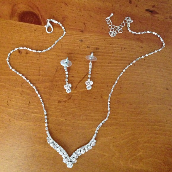 Diamond necklace earring wedding set