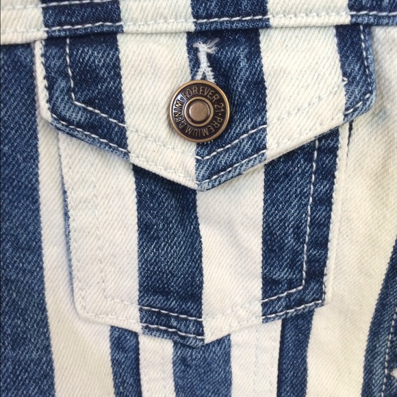 🔹SOLD🔹 Forever 21 Striped Jean Jacket - Picture 3 of 4