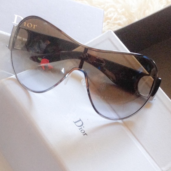 Authentic Christian Dior sunglasses!