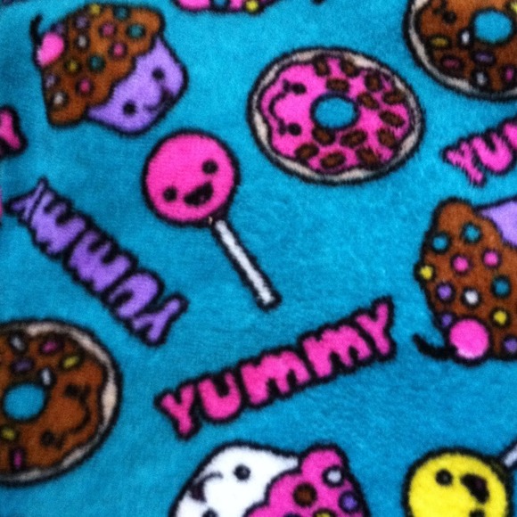 Yummy PJ's - Picture 3 of 3