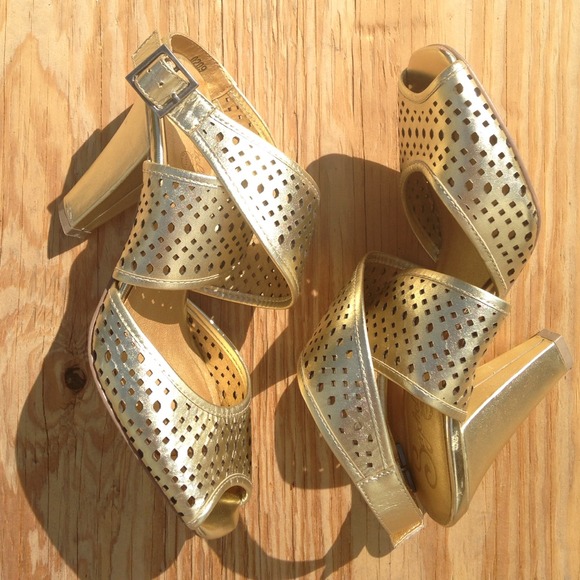 Seychelles gold punch high heel sandals