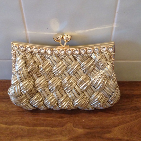 Gold clutch