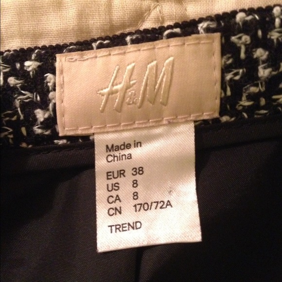 Black and white tweed mini-work skirt--hot pick! - Picture 3 of 3