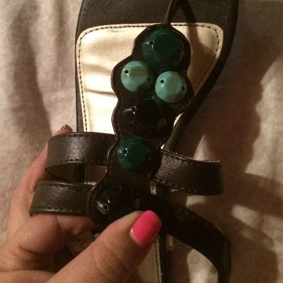 Sandals - Picture 3 of 4