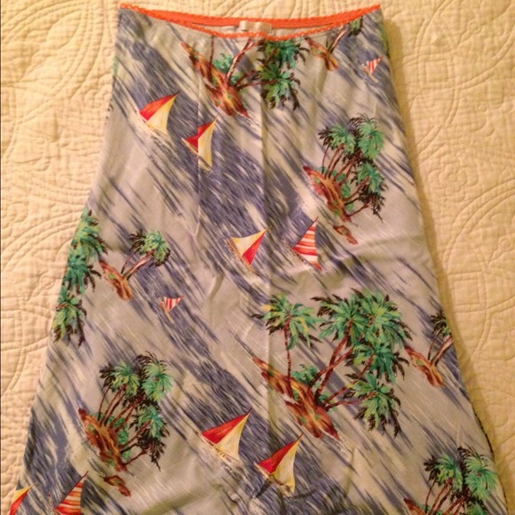 Lux Dresses & Skirts - The perfect summer themed skirt! Lightweight &easy