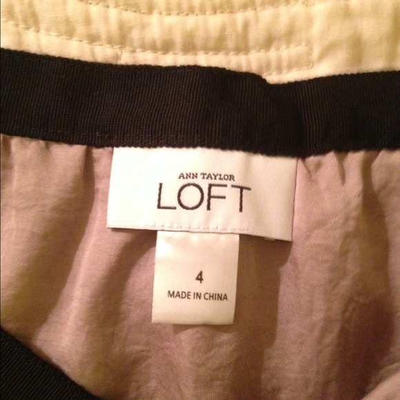 Ann Taylor LOFT black lace chic skirt! Hot find! - Picture 3 of 3