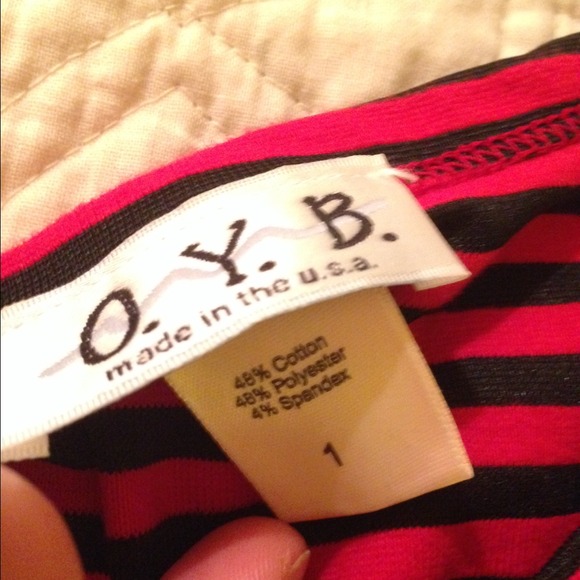 Adorable black and red striped stretchy crop top! - Picture 3 of 3